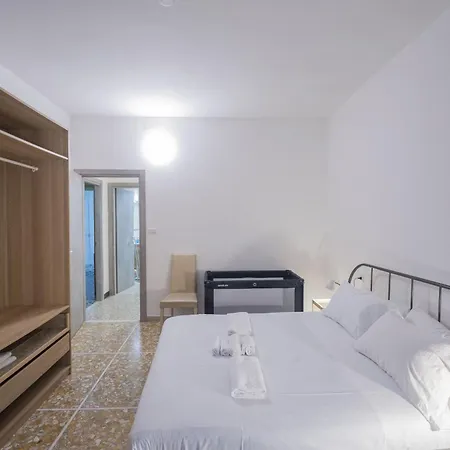 Spacious And Bright 3br Family Apartment