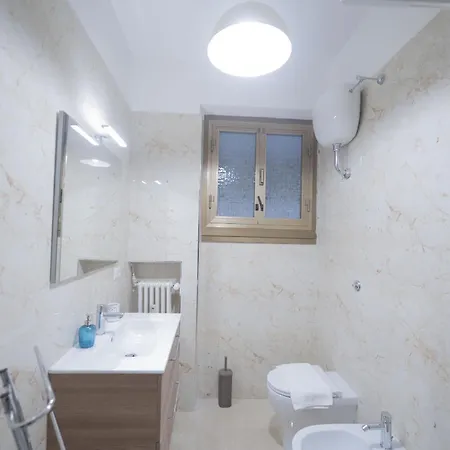 Spacious And Bright 3br Family 아파트