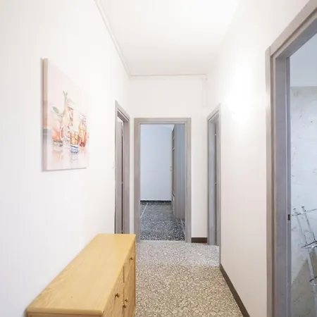Spacious And Bright 3br Family شقة روما